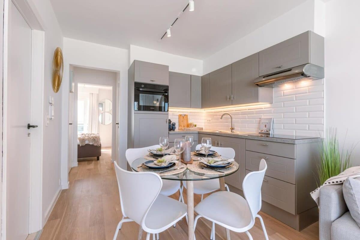 Huswell - Stunning Seafront Apartment นอคเคอ-เฮสท์ ภายนอก รูปภาพ